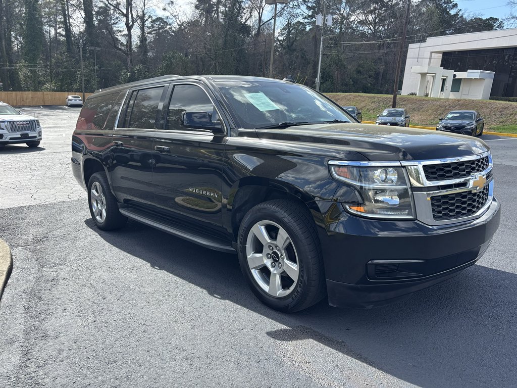 2017 Chevrolet Tahoe - $28,900