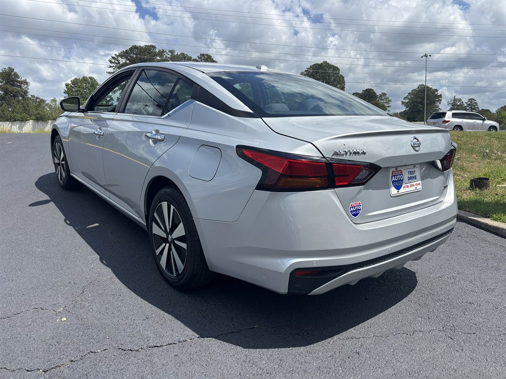 2021 Nissan Altima - $18,999