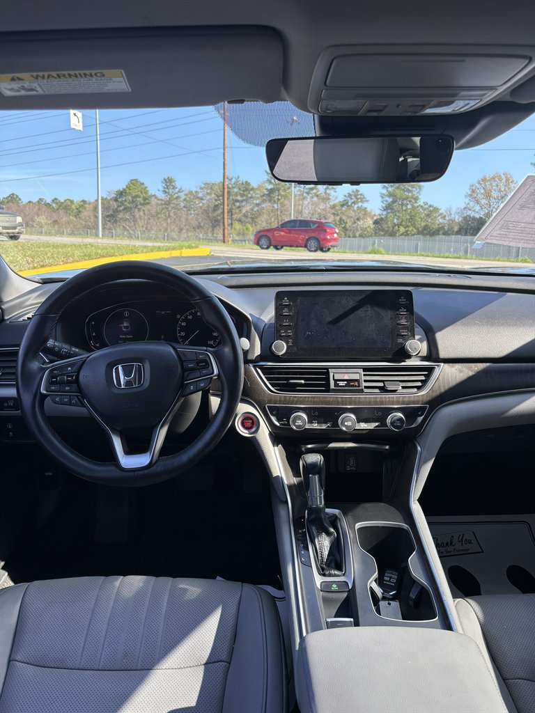 2019 Honda Accord - $20,900