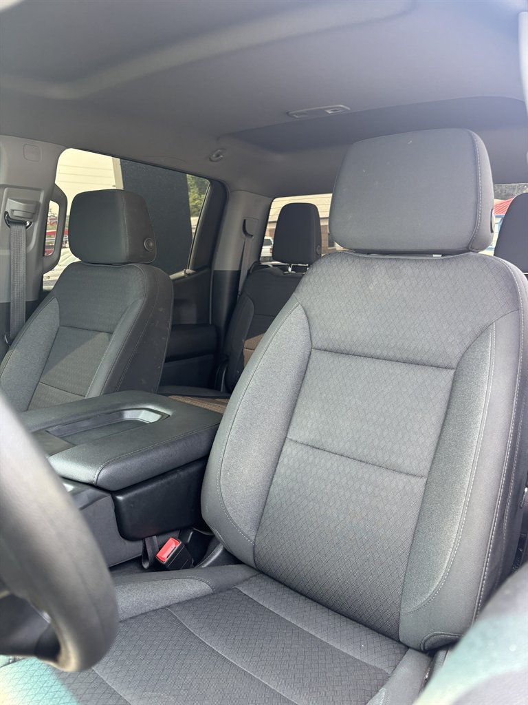 2023 Chevrolet Silverado - $33,999