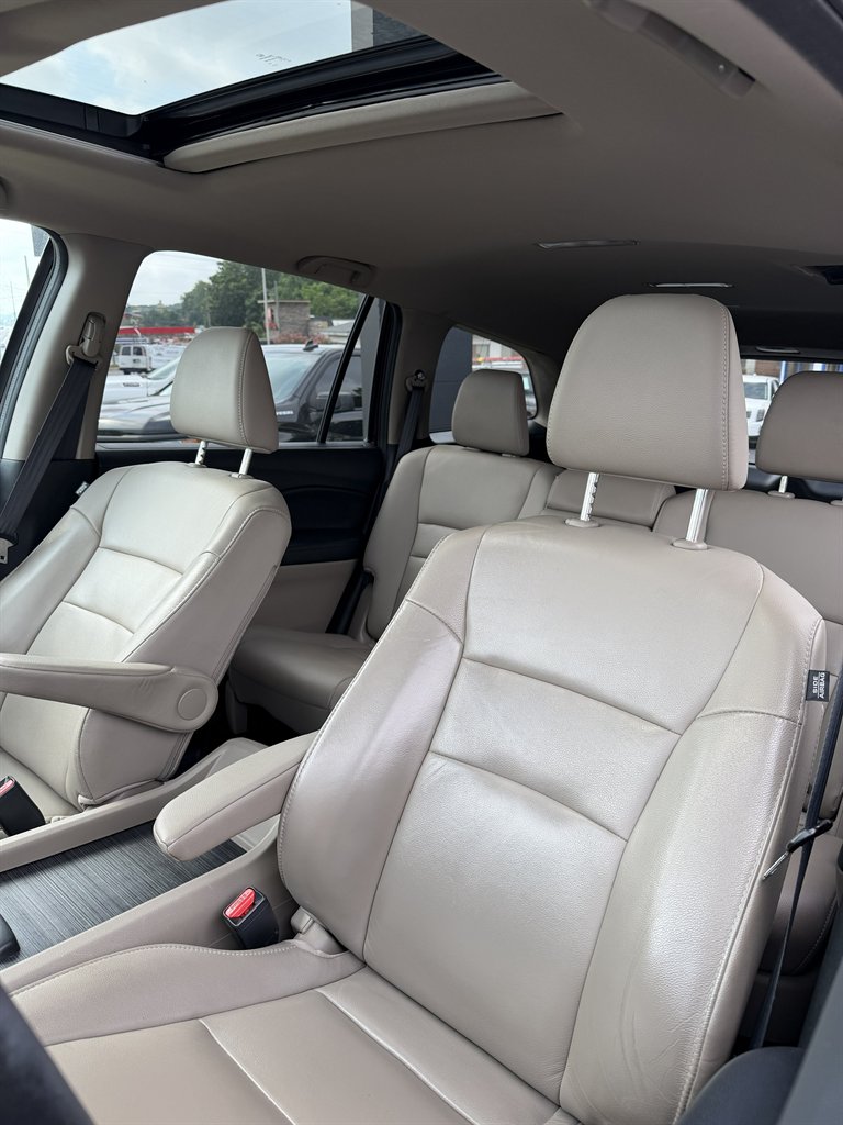 2017 Honda Pilot - $16,999