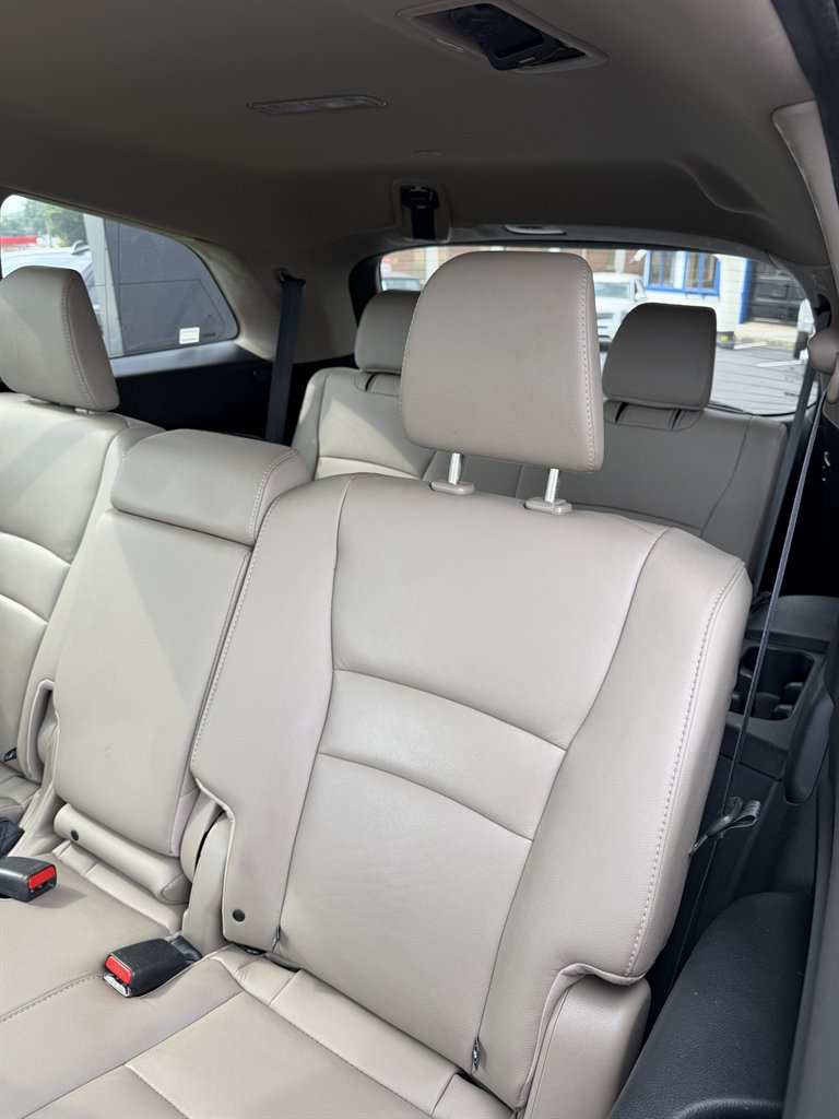 2017 Honda Pilot - $16,999