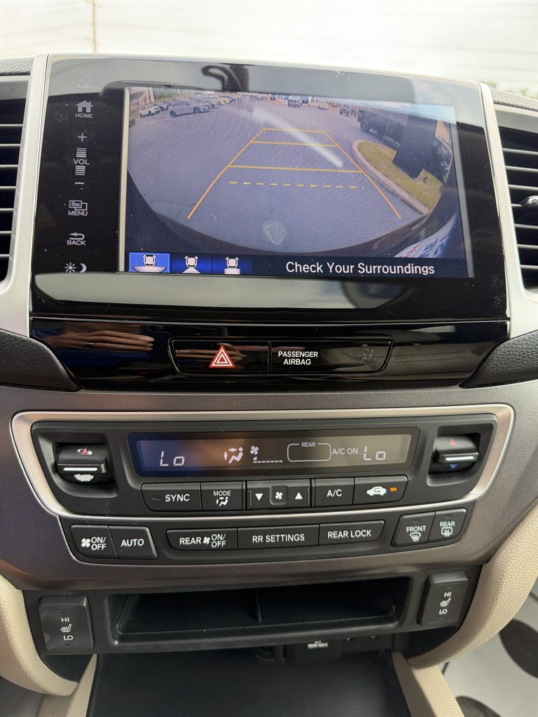 2017 Honda Pilot - $16,999