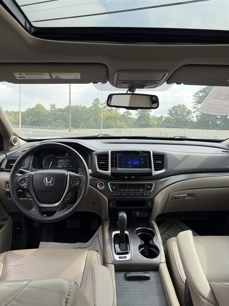 2017 Honda Pilot - $16,999