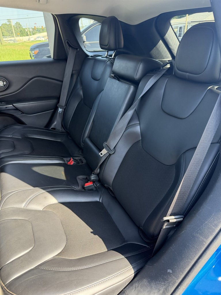 2020 Jeep Cherokee - $18,999