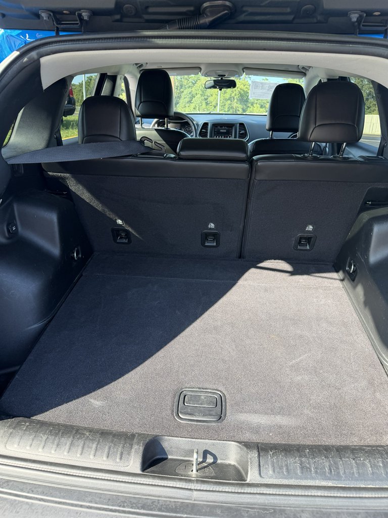 2020 Jeep Cherokee - $18,999