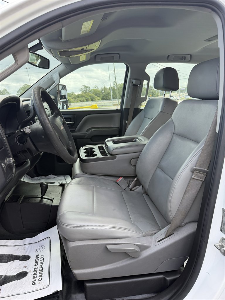 2015 Chevrolet Silverado - $33,999
