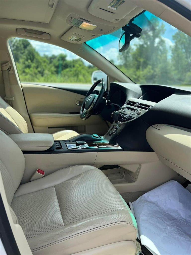 2013 Lexus RX - $19,900