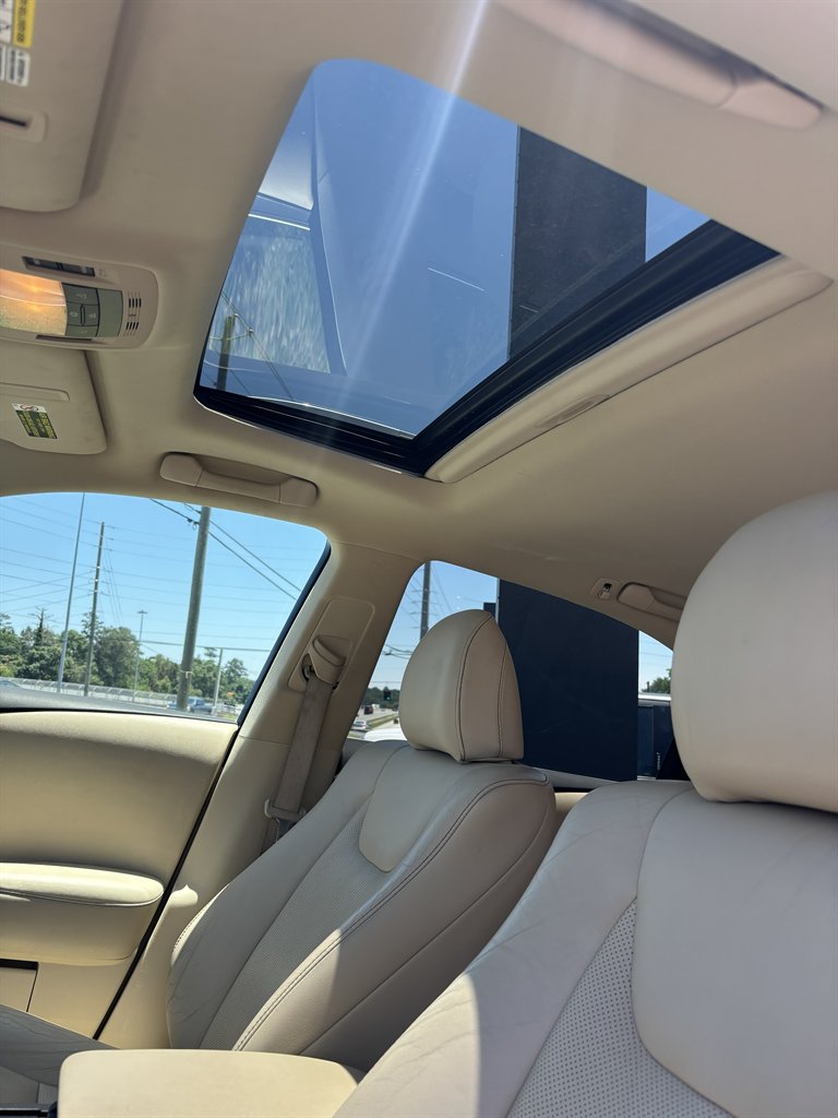 2013 Lexus RX - $19,900