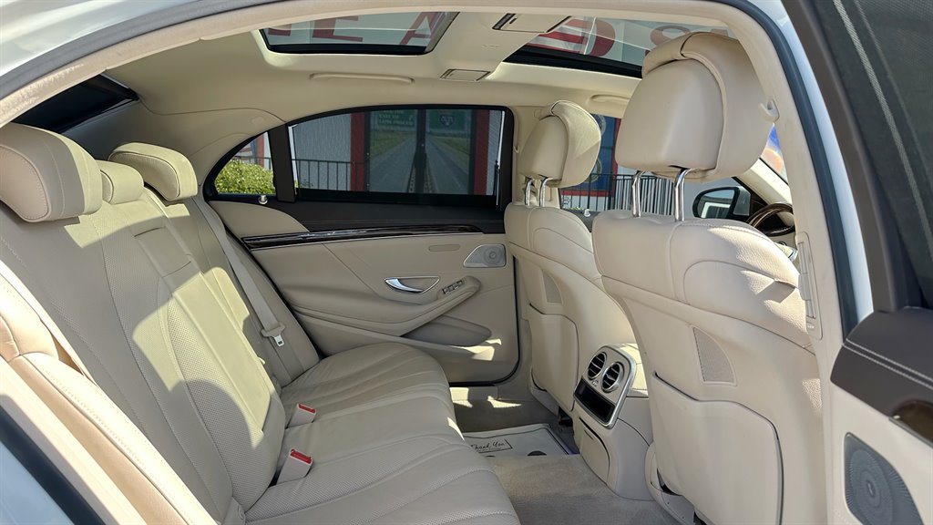 2016 Mercedes-Benz S-class - $31,999