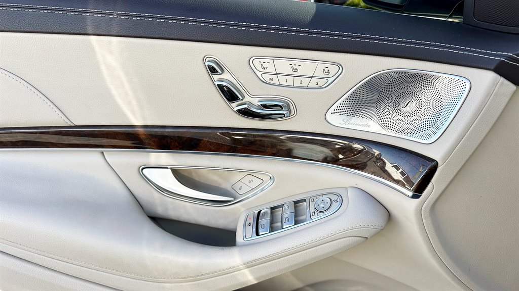 2016 Mercedes-Benz S-class - $31,999