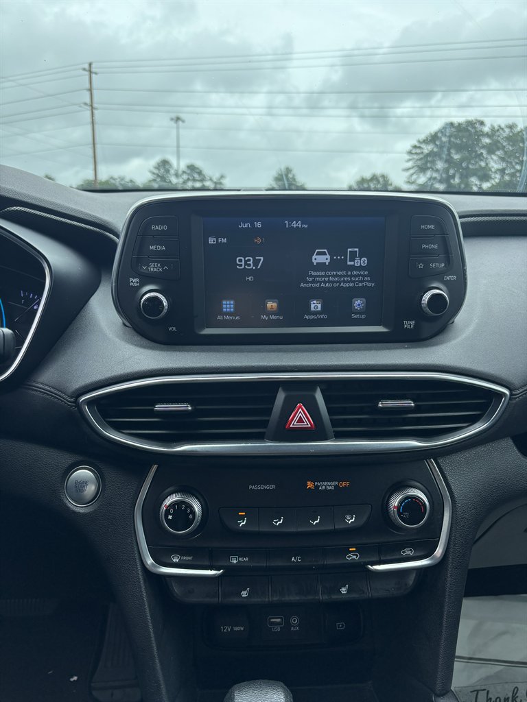 2019 Hyundai Santa FE - $15,900