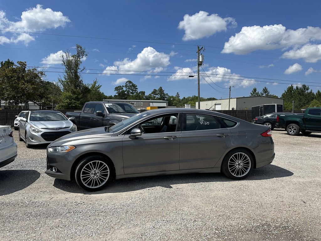 2013 Ford Fusion SE photo