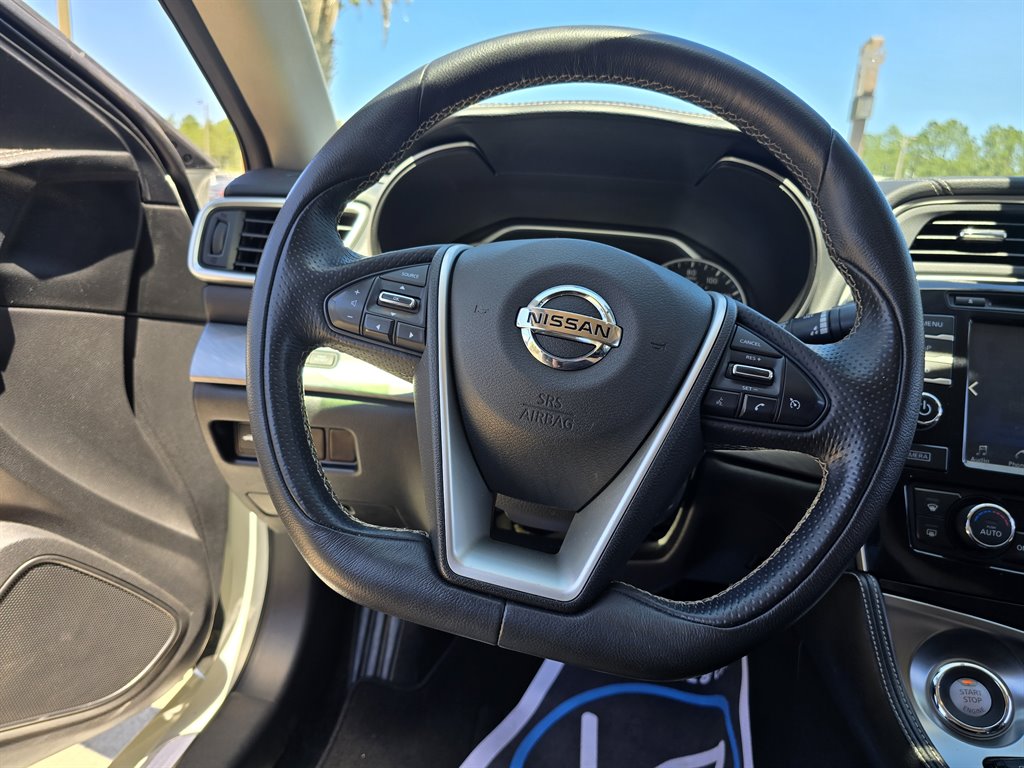 2018 Nissan Maxima SV photo