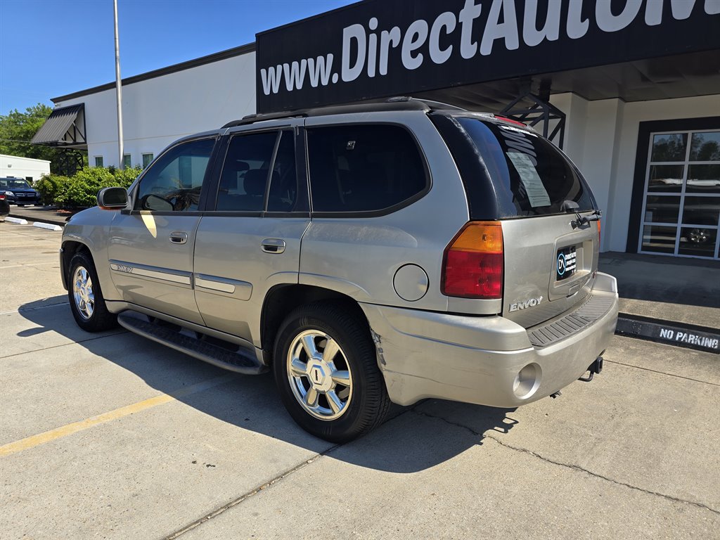2002 GMC Envoy - $2,977