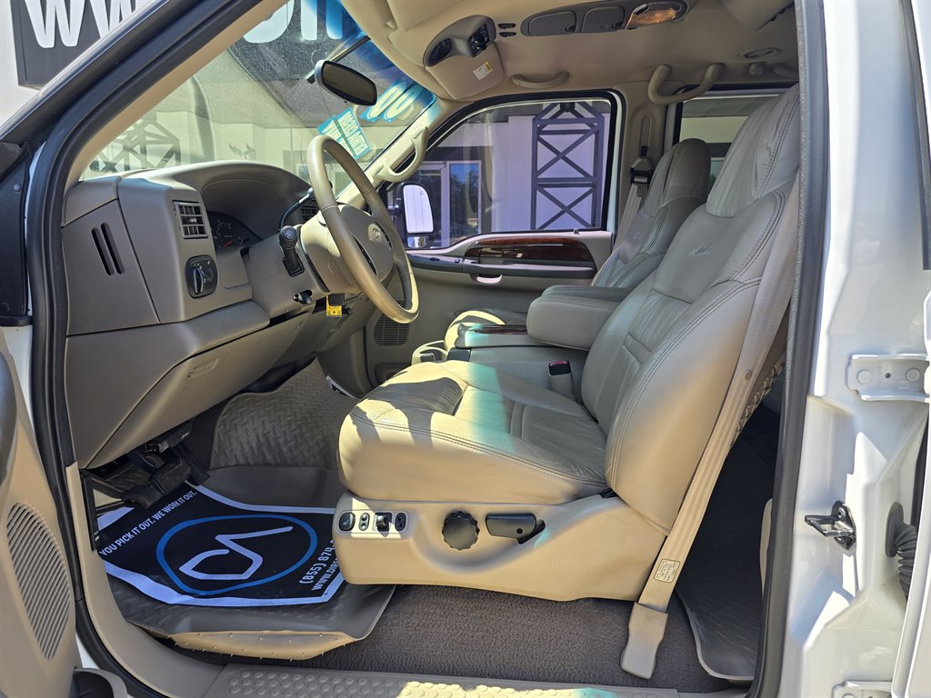 2000 Ford Excursion - $59,999