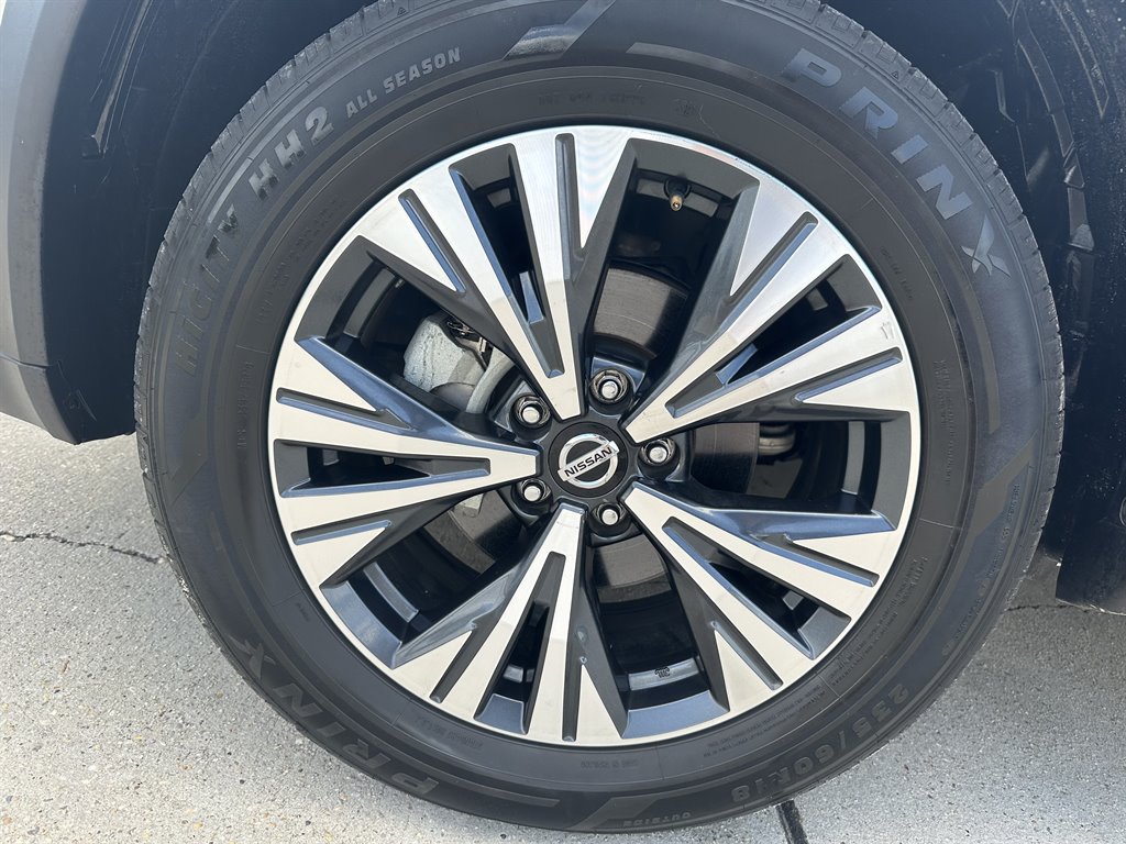2021 Nissan Rogue - $24,995