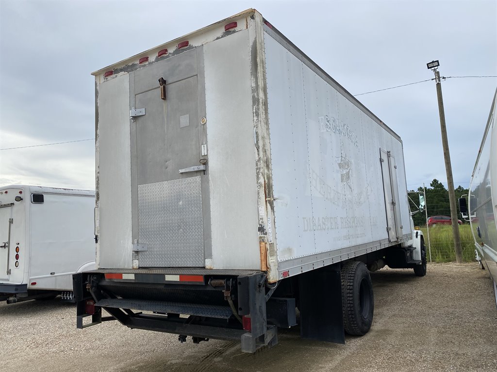 1998 Freightliner FL70 - $18,988