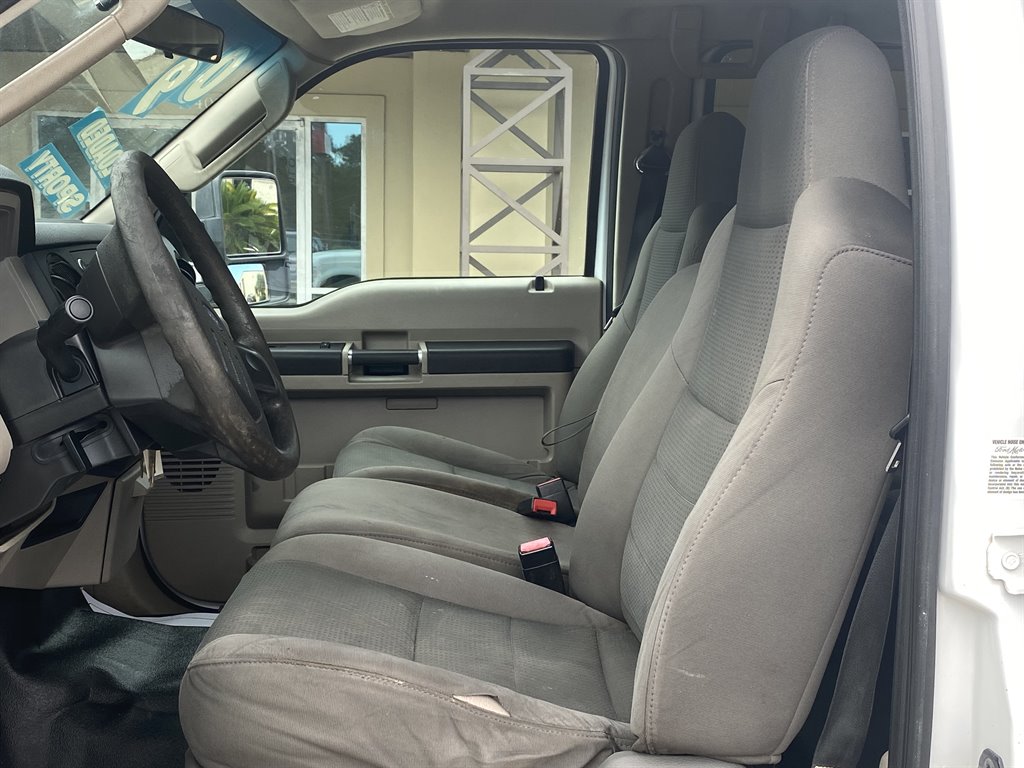 2009 Ford F-350 - $19,995