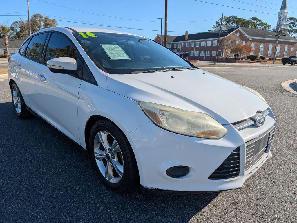 2014 Ford Focus - $6,995