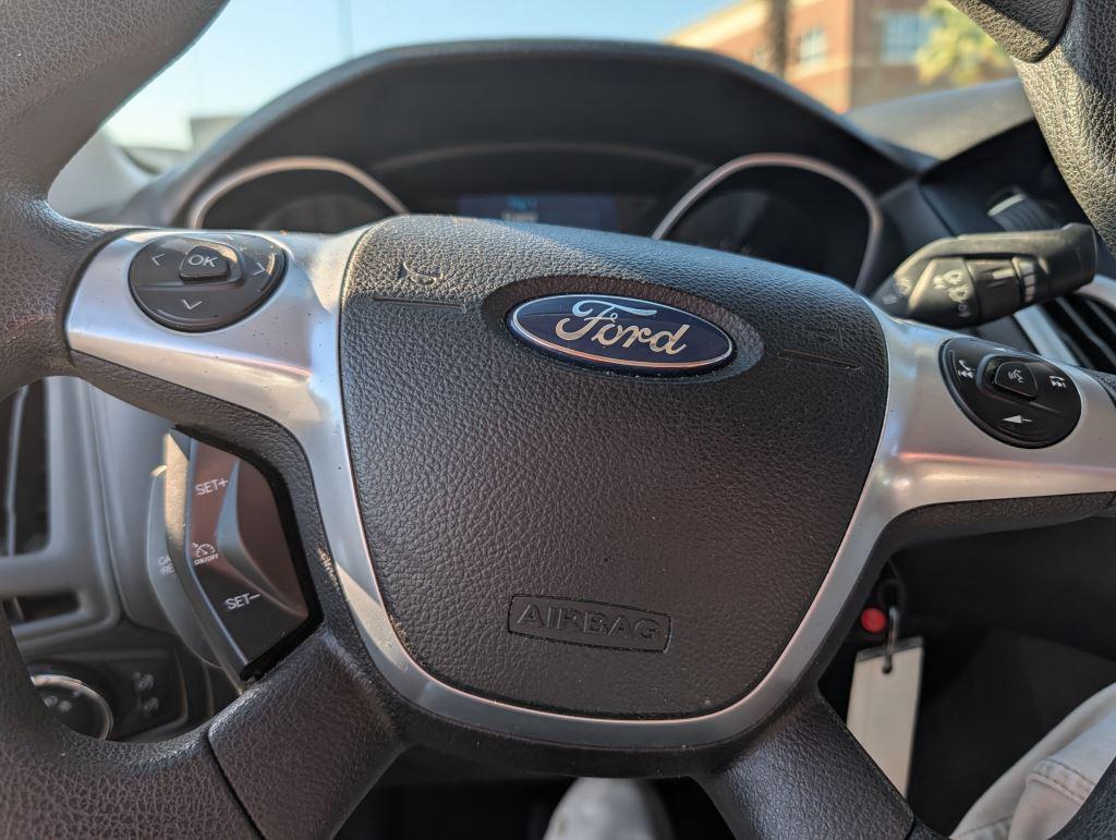 2014 Ford Focus - $6,995