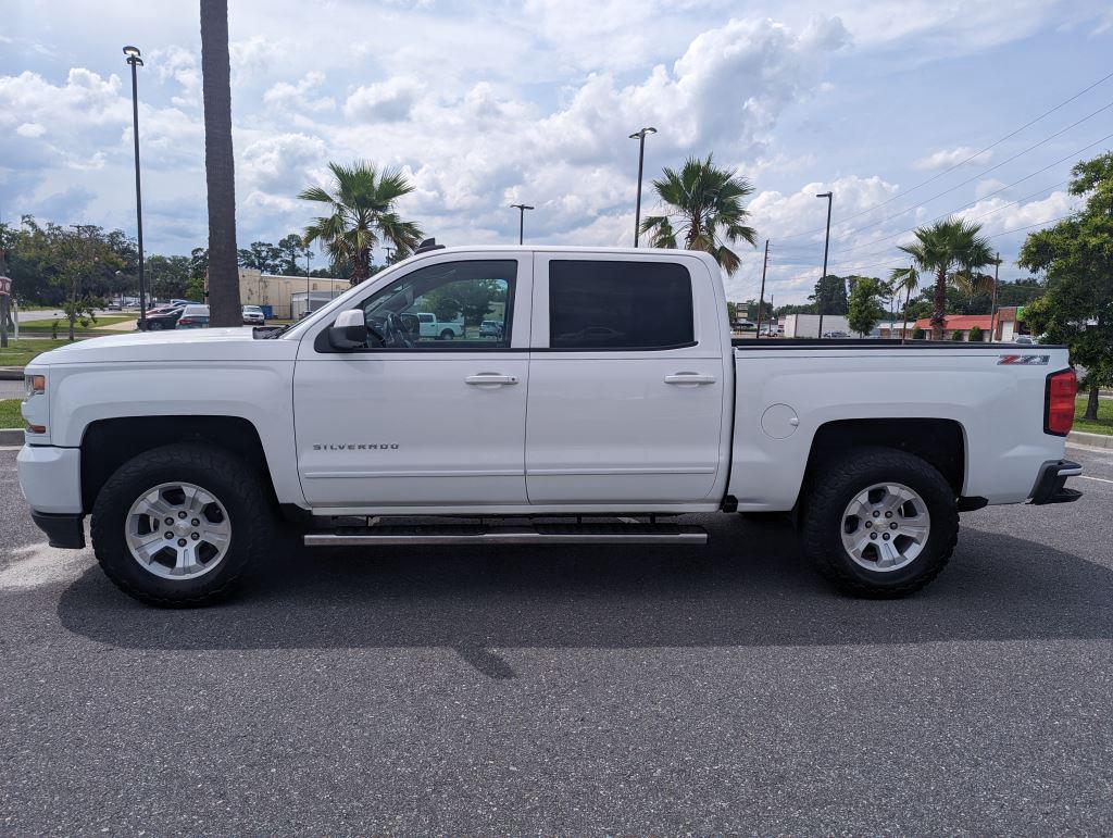 2017 Chevrolet Silverado 1500  LT  photo
