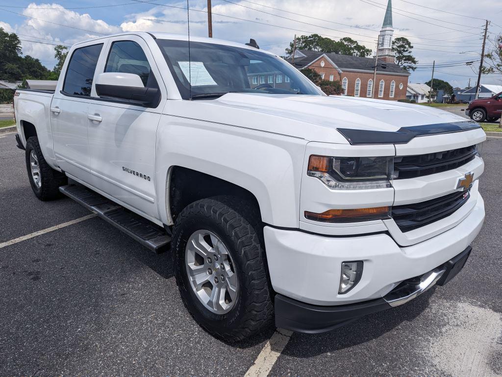 2017 Chevrolet Silverado 1500  LT  photo