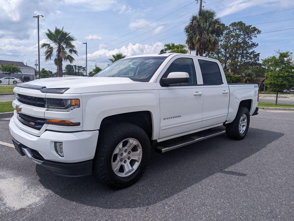 2017 Chevrolet Silverado 1500  LT  photo