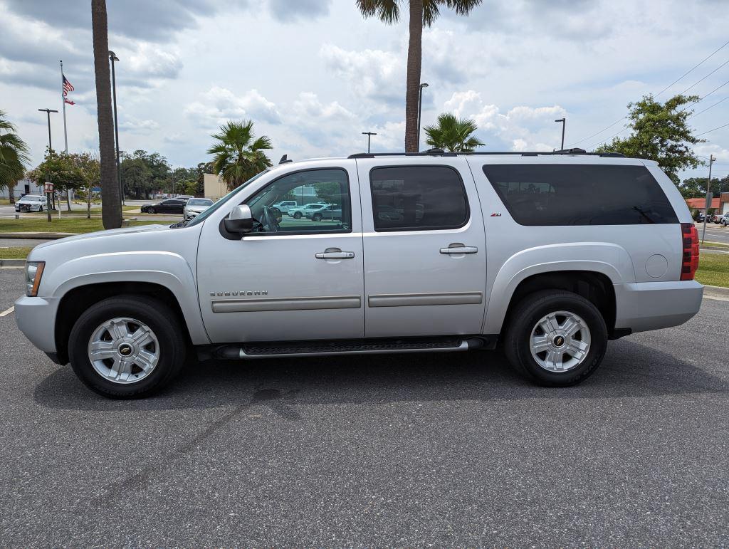 2014 Chevrolet Suburban LT 1500 photo