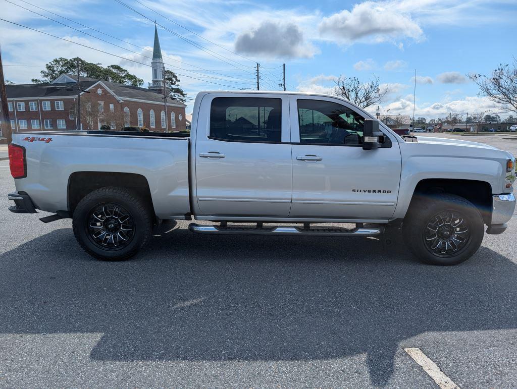 2018 Chevrolet Silverado - $22,995