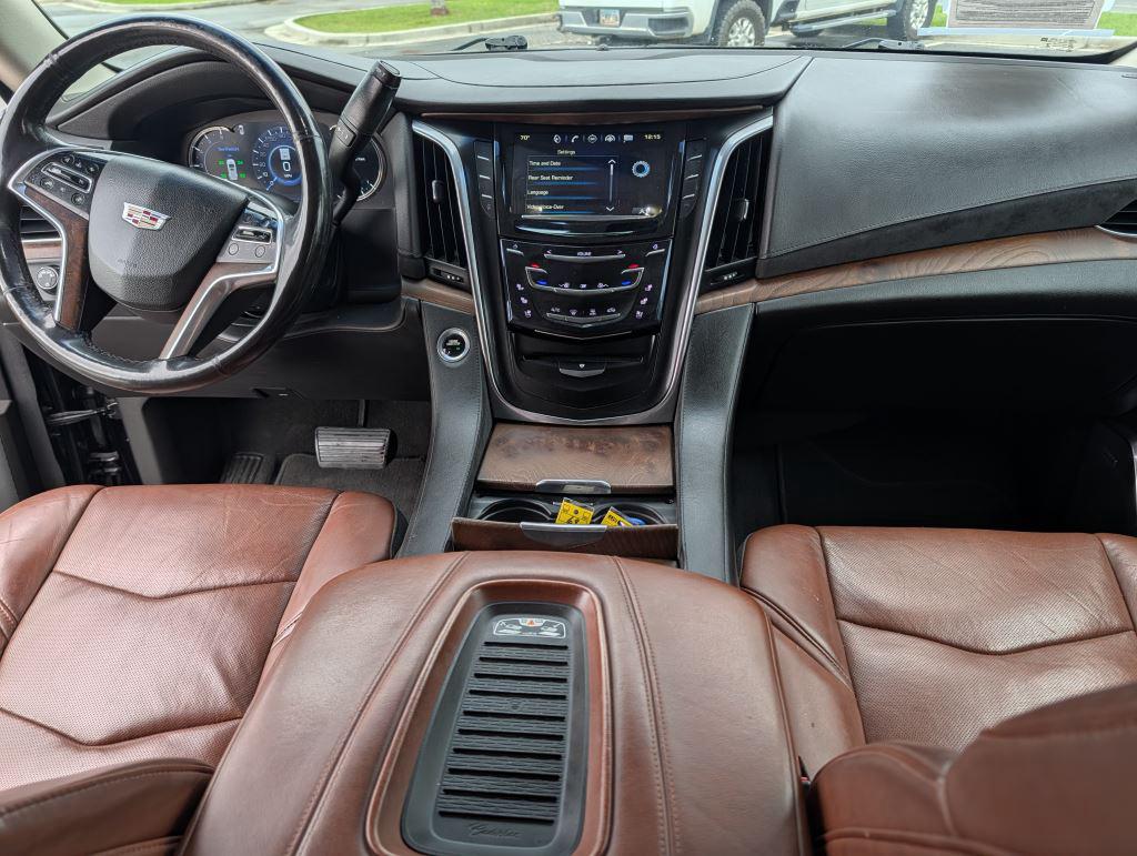 2018 Cadillac Escalade - $27,900