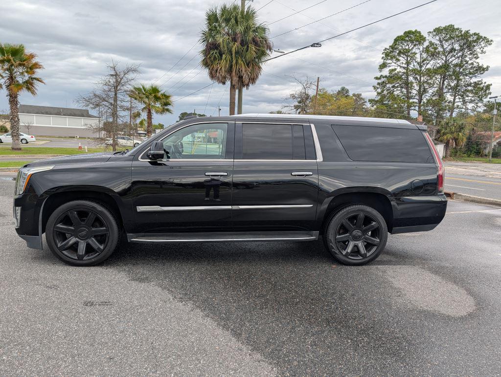 2018 Cadillac Escalade - $27,900