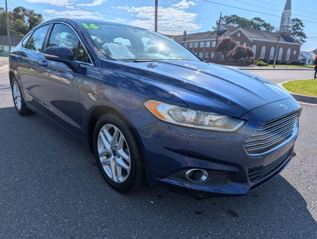 2016 Ford Fusion - $8,995