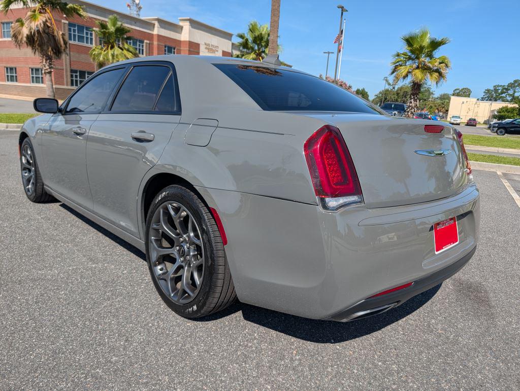 2018 Chrysler 300 - $13,995