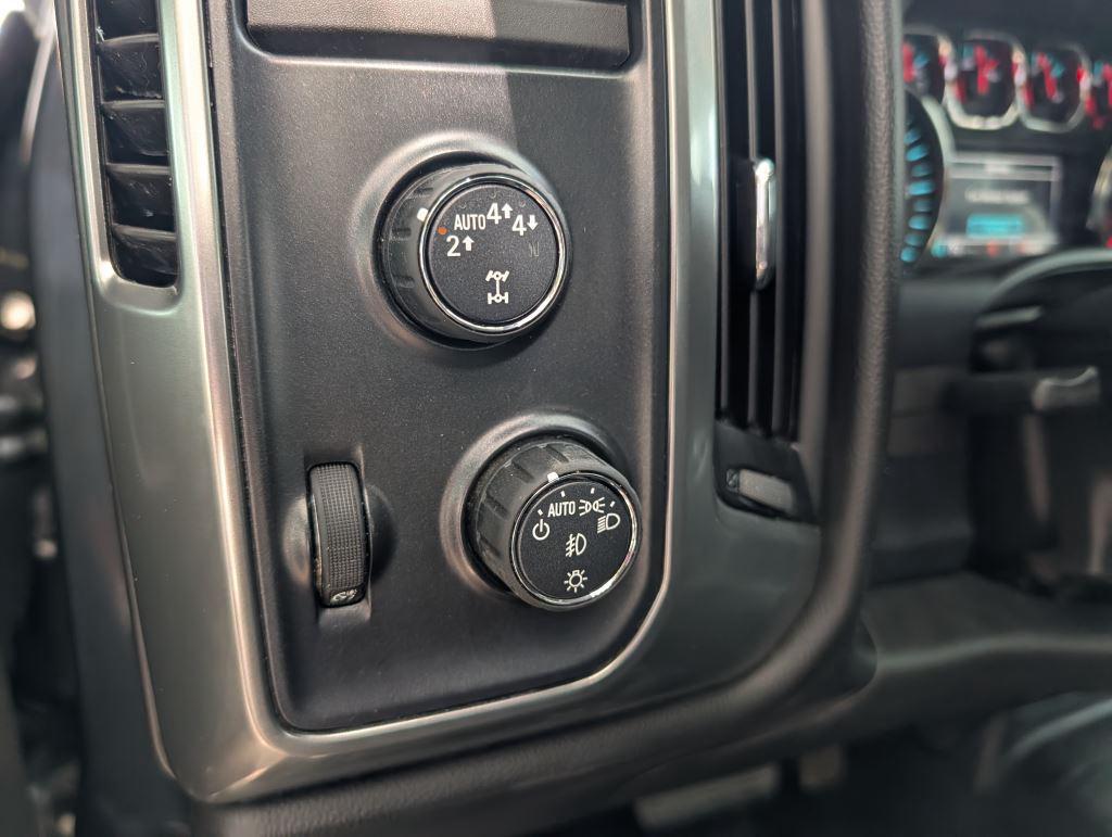 2017 Chevrolet Silverado - $17,995