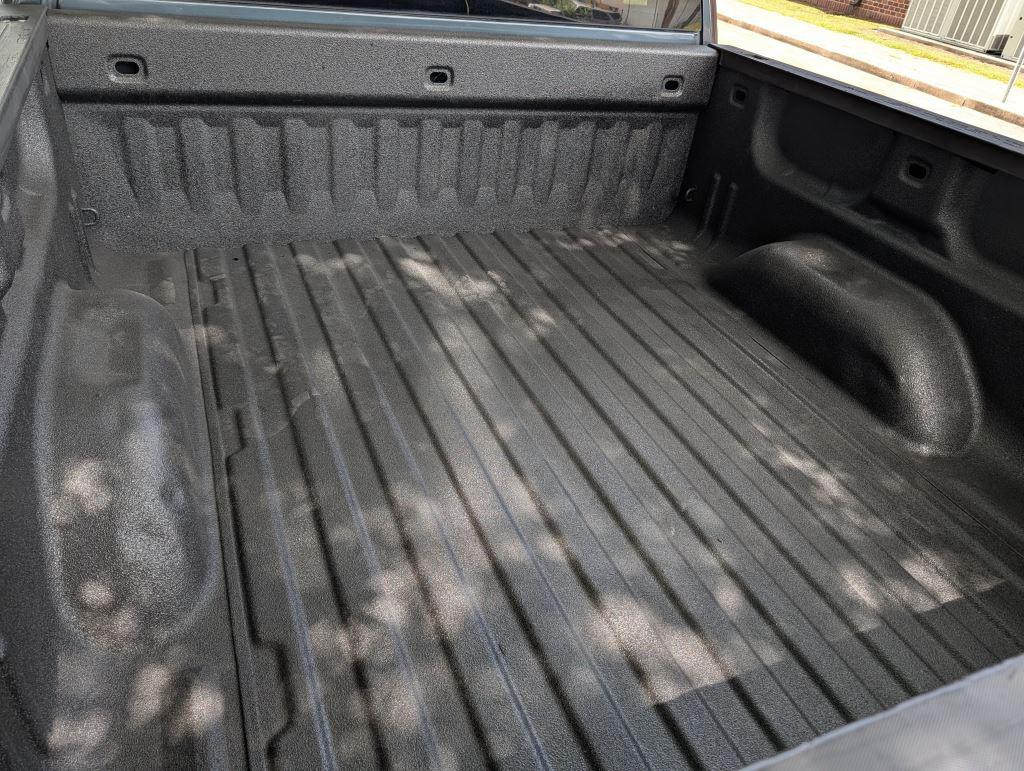 2017 Chevrolet Silverado - $17,995
