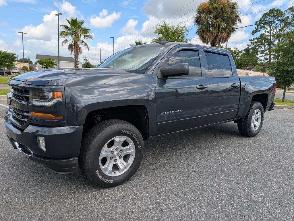 2017 Chevrolet Silverado - $17,995