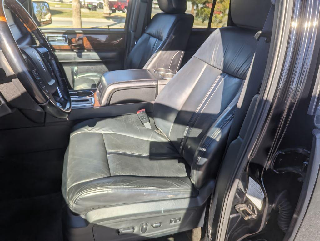 2016 Lincoln Navigator - $14,995