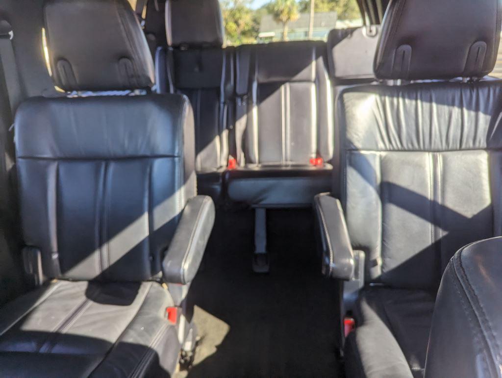 2016 Lincoln Navigator - $14,995