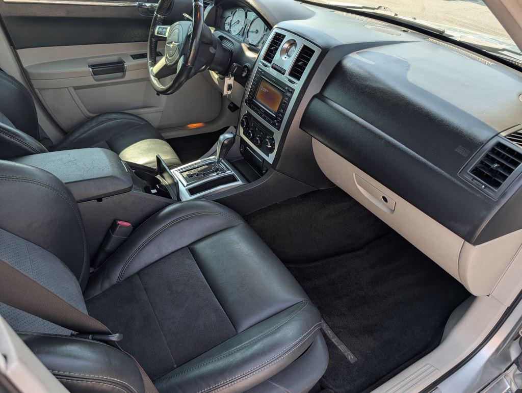 2007 Chrysler 300 - $9,950