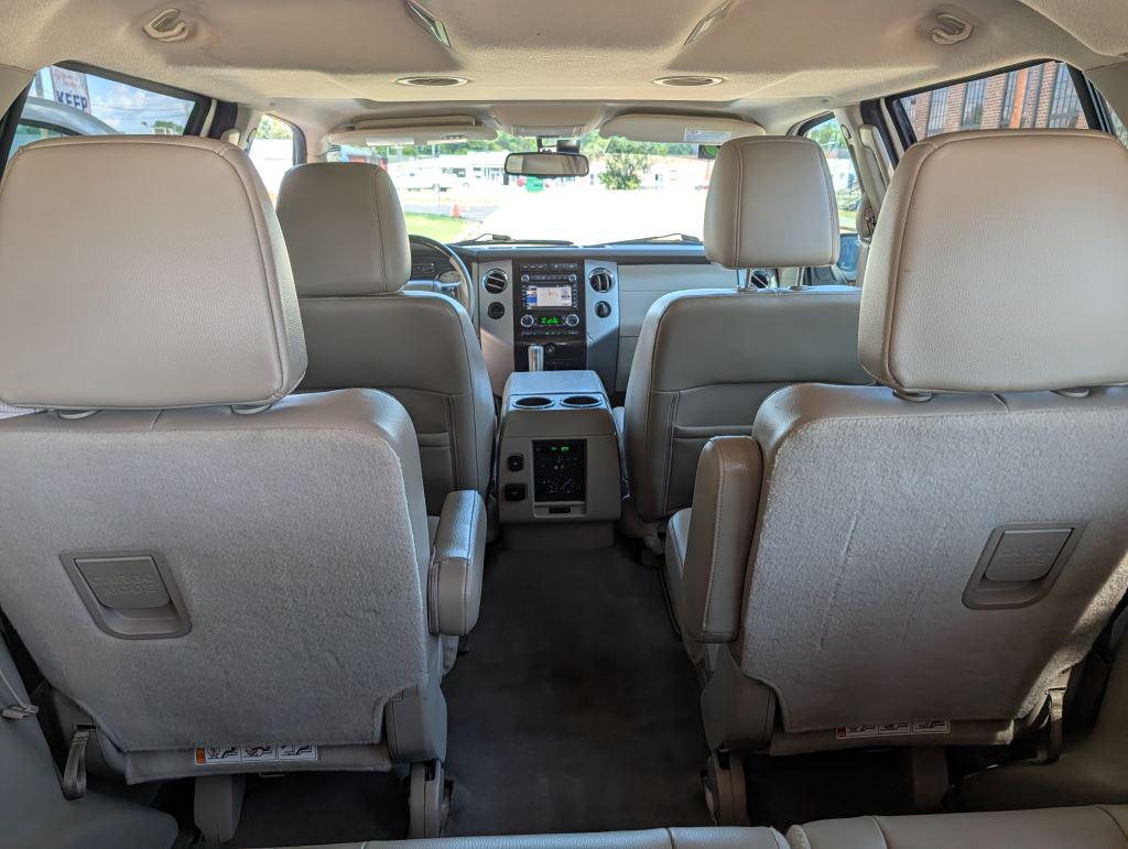 2013 Ford Expedition - $11,995