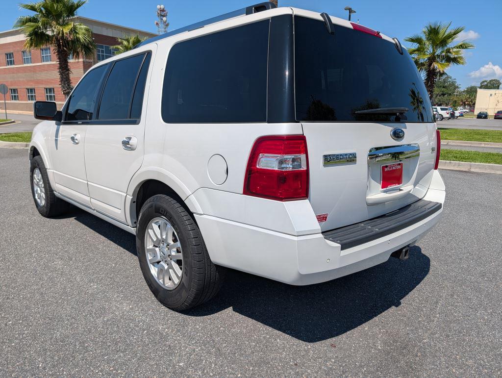 2013 Ford Expedition - $11,995