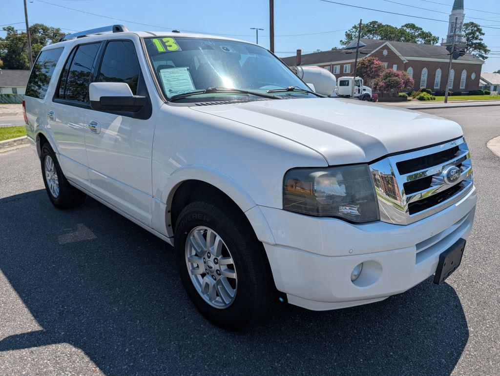 2013 Ford Expedition - $11,995