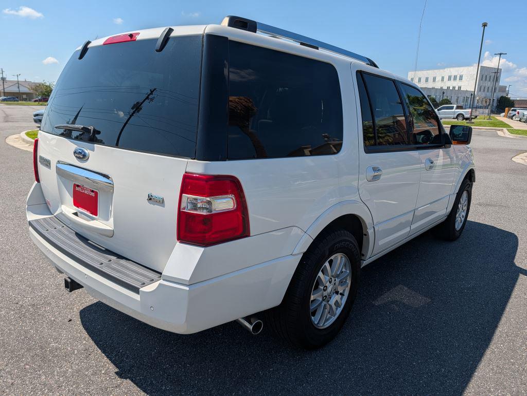 2013 Ford Expedition - $11,995