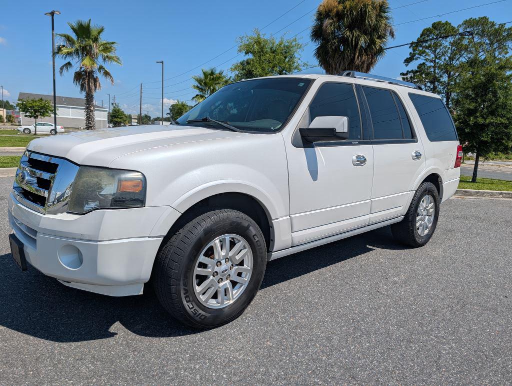 2013 Ford Expedition - $11,995