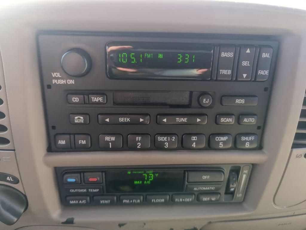 2002 Ford F-150 King Ranch photo