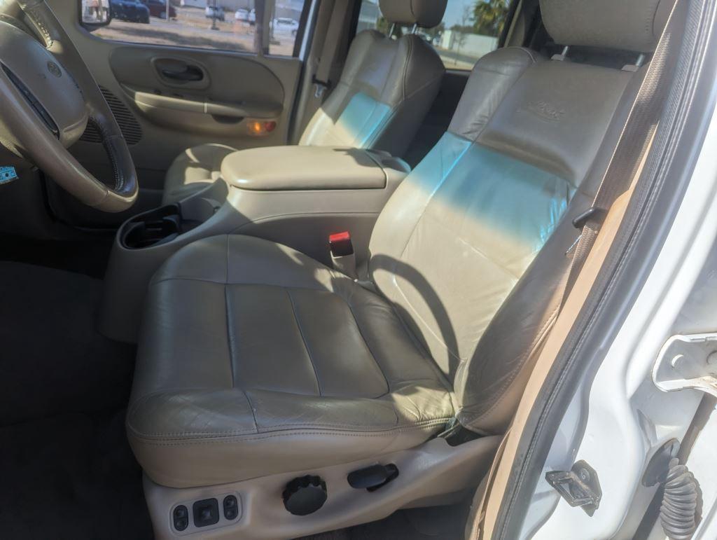 2002 Ford F-150 King Ranch photo