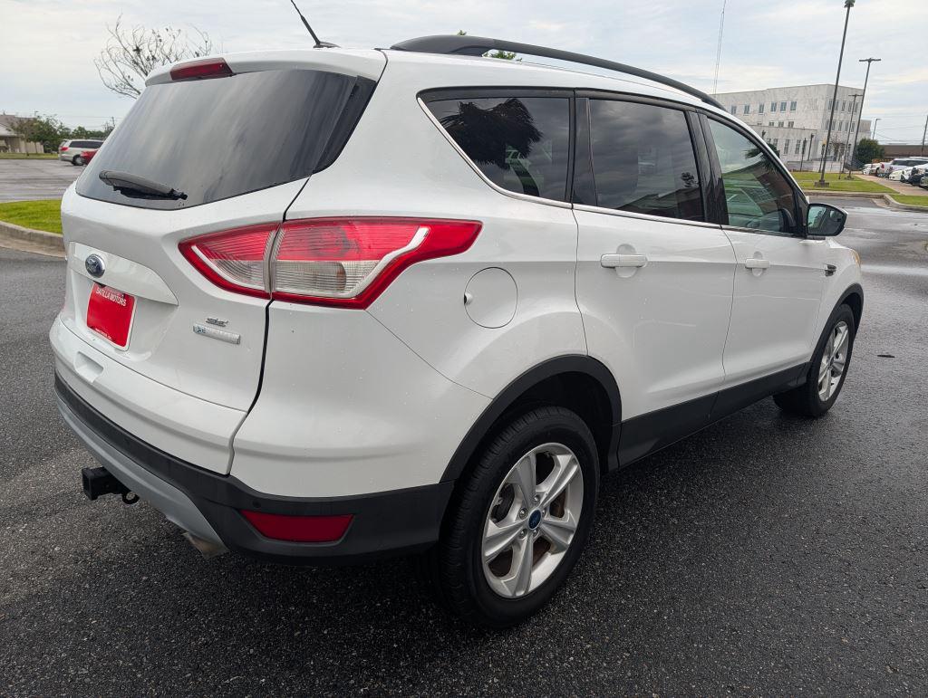 2016 Ford Escape - $8,995