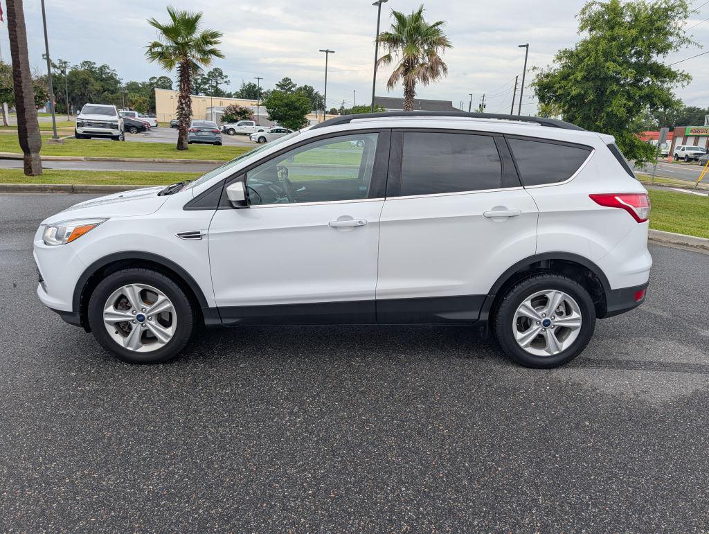 2016 Ford Escape - $8,995