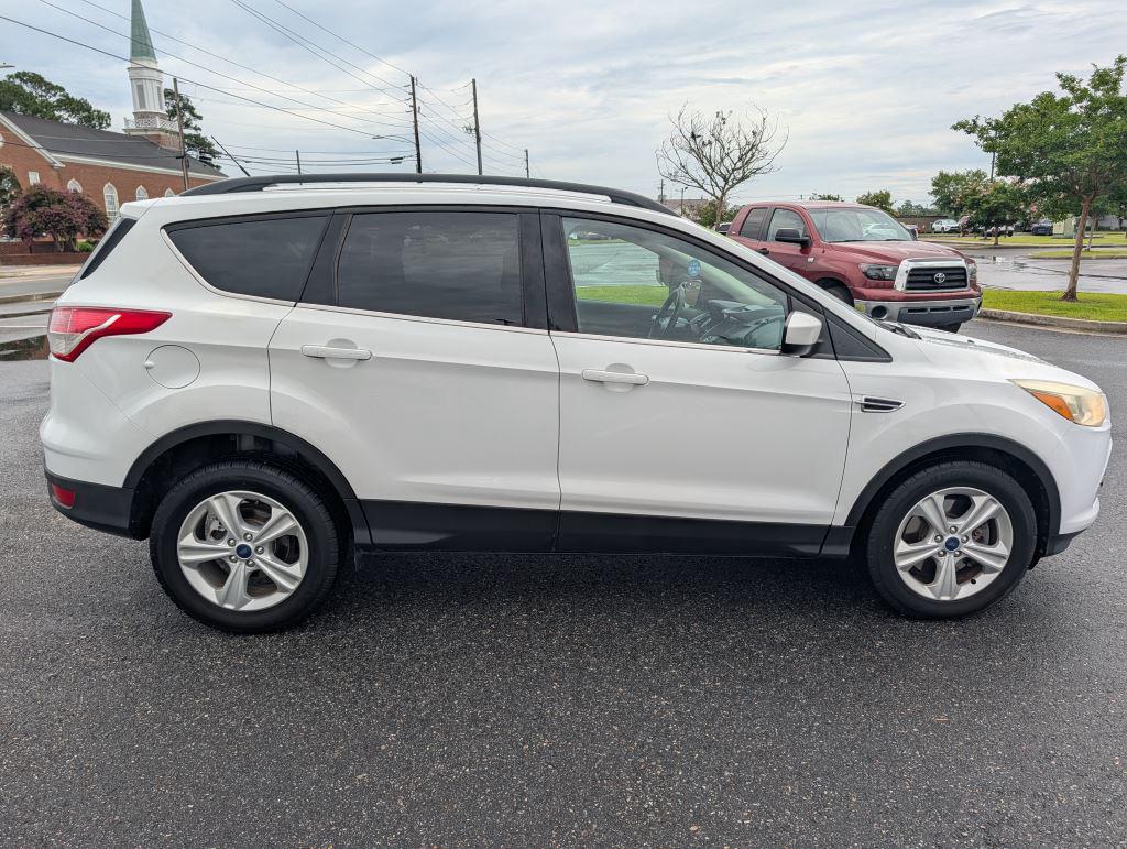 2016 Ford Escape - $8,995